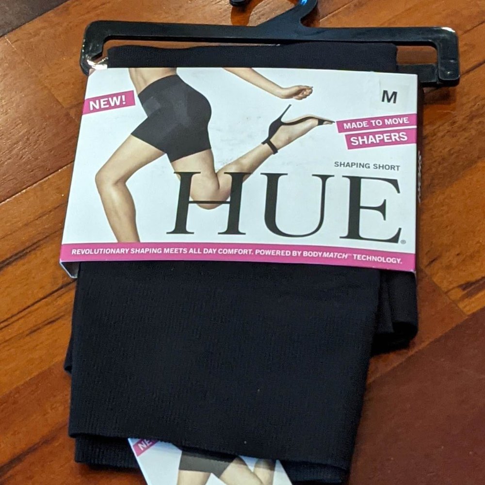 HUE BLACK SHAPING SHORT SIZE M NWT IN ORIGINAL PACKAGE 💖